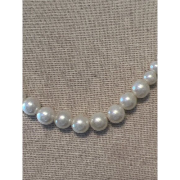 Pearl Necklace and Stretch Bracelet Sets -- 18" - Picture 4 of 9